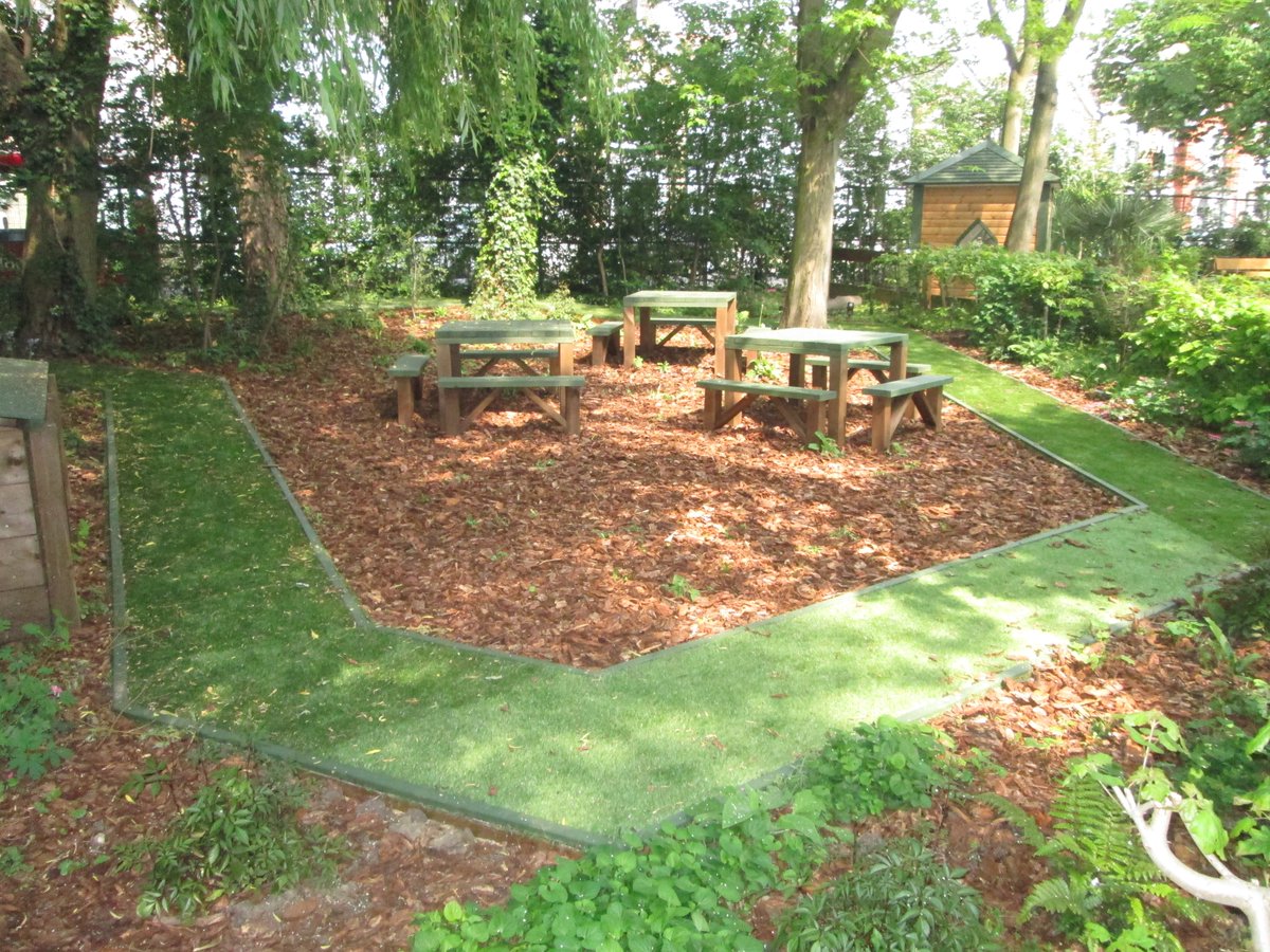 Schools_designs's tweet photo. Outdoor Learning areas are a major bonus for Schools who wish to continue normal lessons, during this ongoing Covid pandemic. Here at Schools Natural Outdoor Designers, we are the UK's leading Designers and Constructors of beautiful Outdoor Learning areas. 
#EYFS #outdoorlearning https://t.co/1lHSFkz1mw