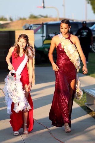 reece_wright03's tweet photo. A little late but here are some of the homecoming pics :) Hoco 2020 king and queen! Couldn’t be more happy with the friends and family that have been supporting me. https://t.co/cmRb5fKGc2