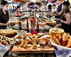 CapeCodEateries's tweet photo. Bring some of your vacation back home with you with 1 of our featured, authentic restaurant recipes!

Since many of our local Clam Shacks are closing soon we thought you'd enjoy Captain Frosty's Scallop Roll Recipe!

#CapeCodEateries #CapeCod

See it here: https://t.co/4tx2A3htVs https://t.co/hNpoAEMQ9n