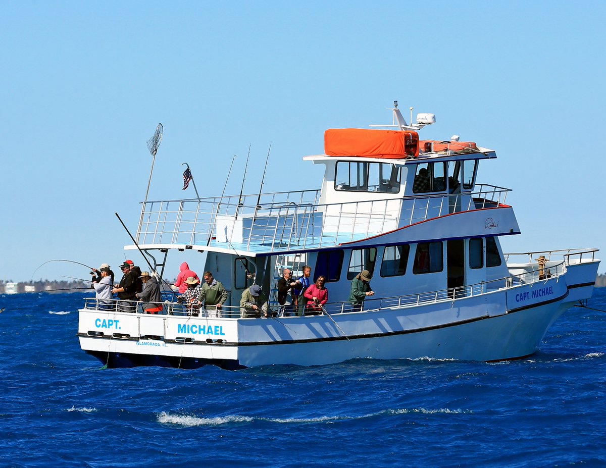 RobbiesMarina's tweet photo. Book a fishing trip on our Captain Michael Party Boat for an unforgettable and affordable sport-fishing experience in the beautiful Florida Keys!
https://t.co/gAD3Oc4Seb
#fishing #keys #florida #robbiesofislamorada #CaptainMichael https://t.co/6bgBJeMfAb