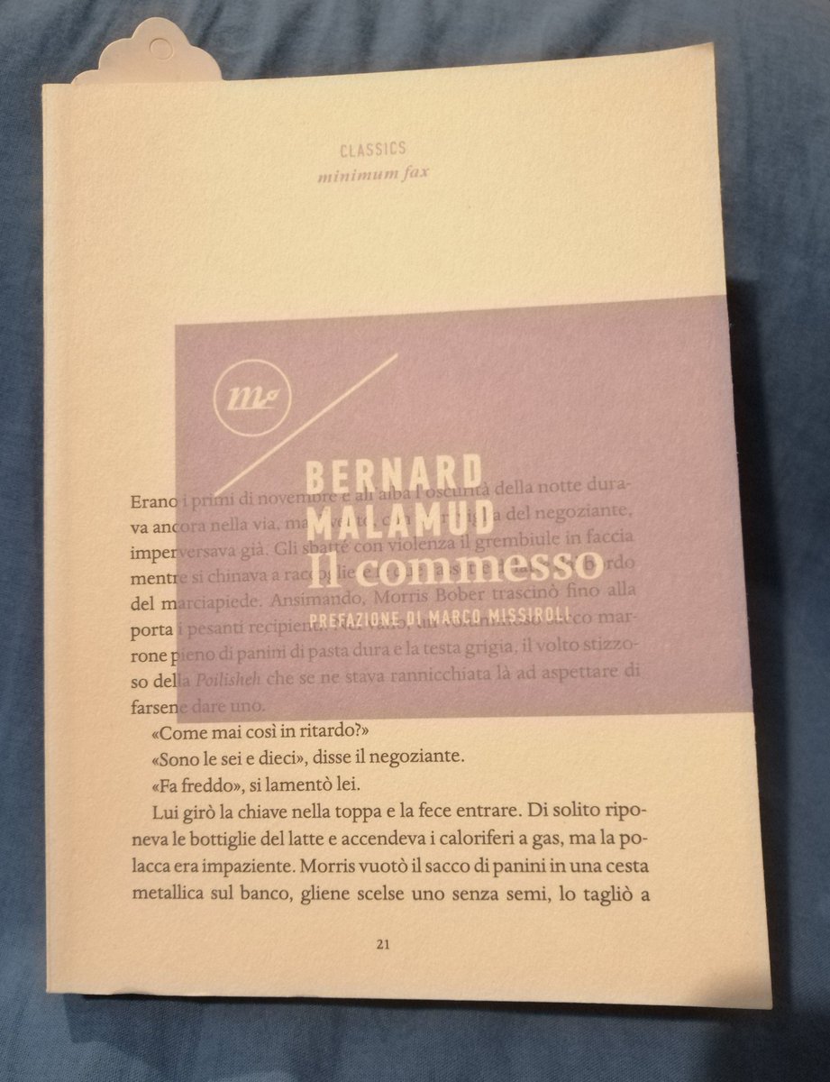 luca_carioli's tweet photo. @lucalemax @laHantucci @minimumfax Posso? Appena iniziato... 
#malamud #ilCommesso https://t.co/r2iGHU2HeL