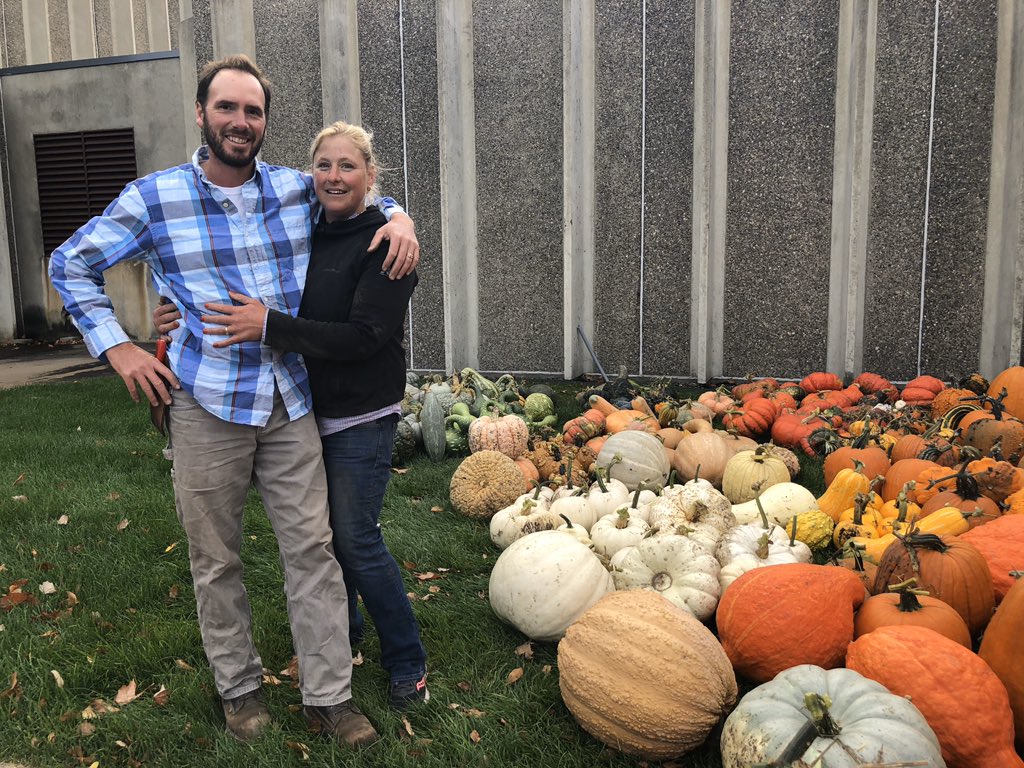 BelindaJensenMN's tweet image. Now the @kare11 backyard is truly ready for autumn!  Kudos to John &amp;amp; Jenny from the @mnarboretum and @southviewdesign!  #kare11weather
