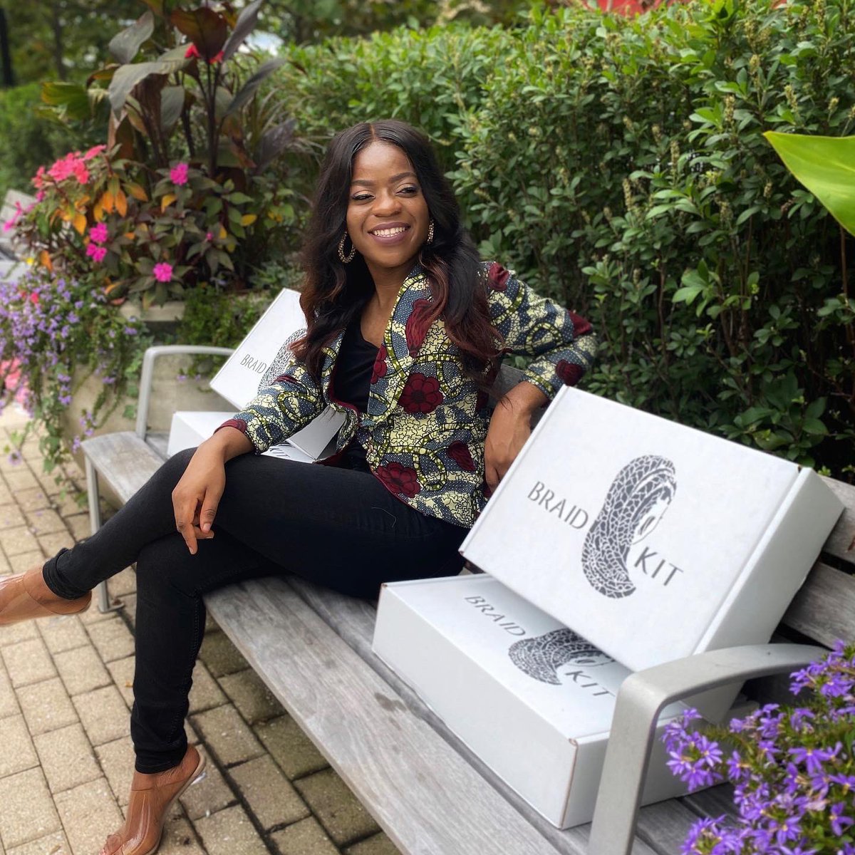 Braid_Kit's tweet photo. CEO tings👸🏿✨
•
#braidkit https://t.co/3YwlsGgItG https://t.co/rFekYr2E9p