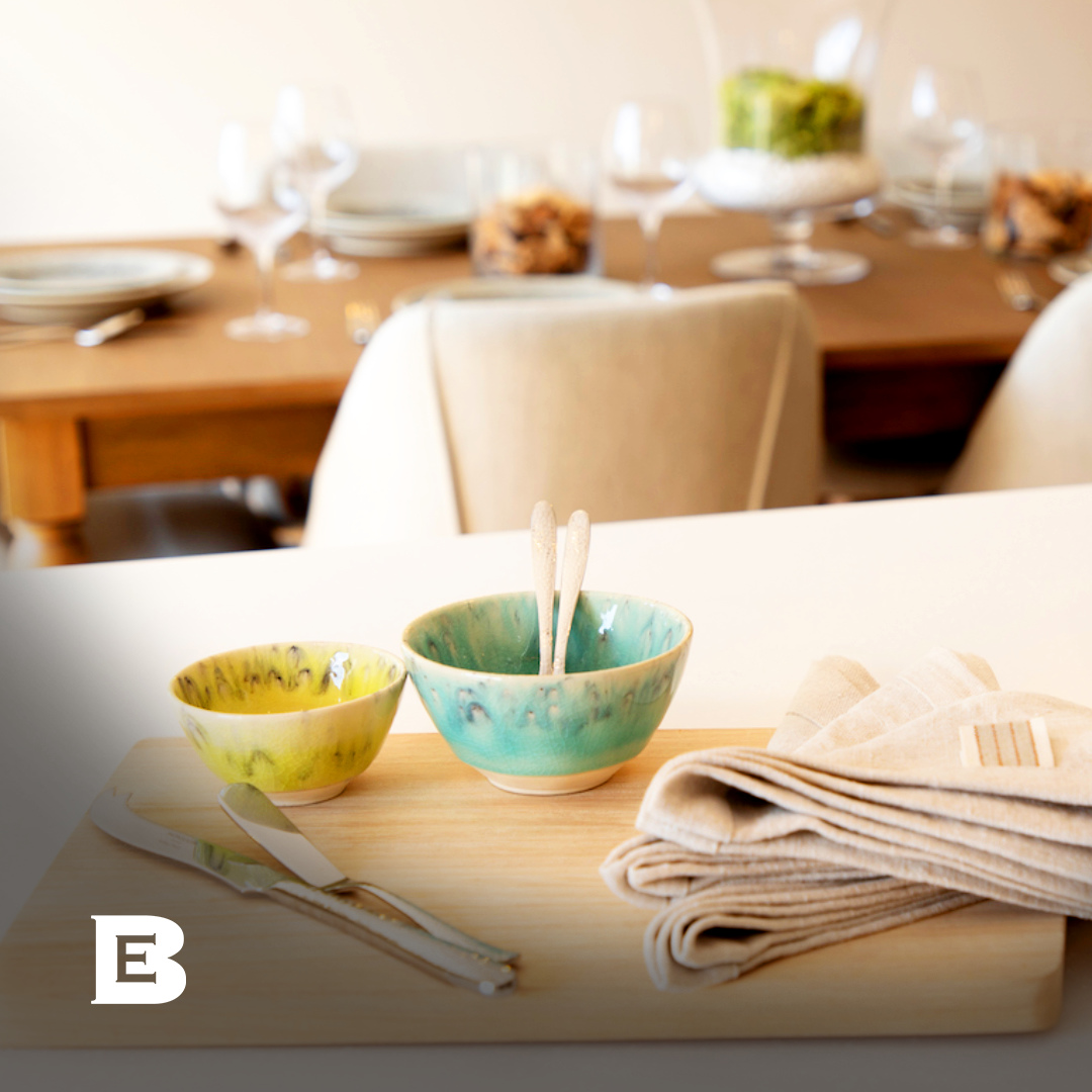 Our luxury #kitchens are perfect for creating warming and delicious family meals, could you imagine #cooking your Sunday roast here? 

For more information call 01752 717710 or visit: burringtonestates.com/developments/n…