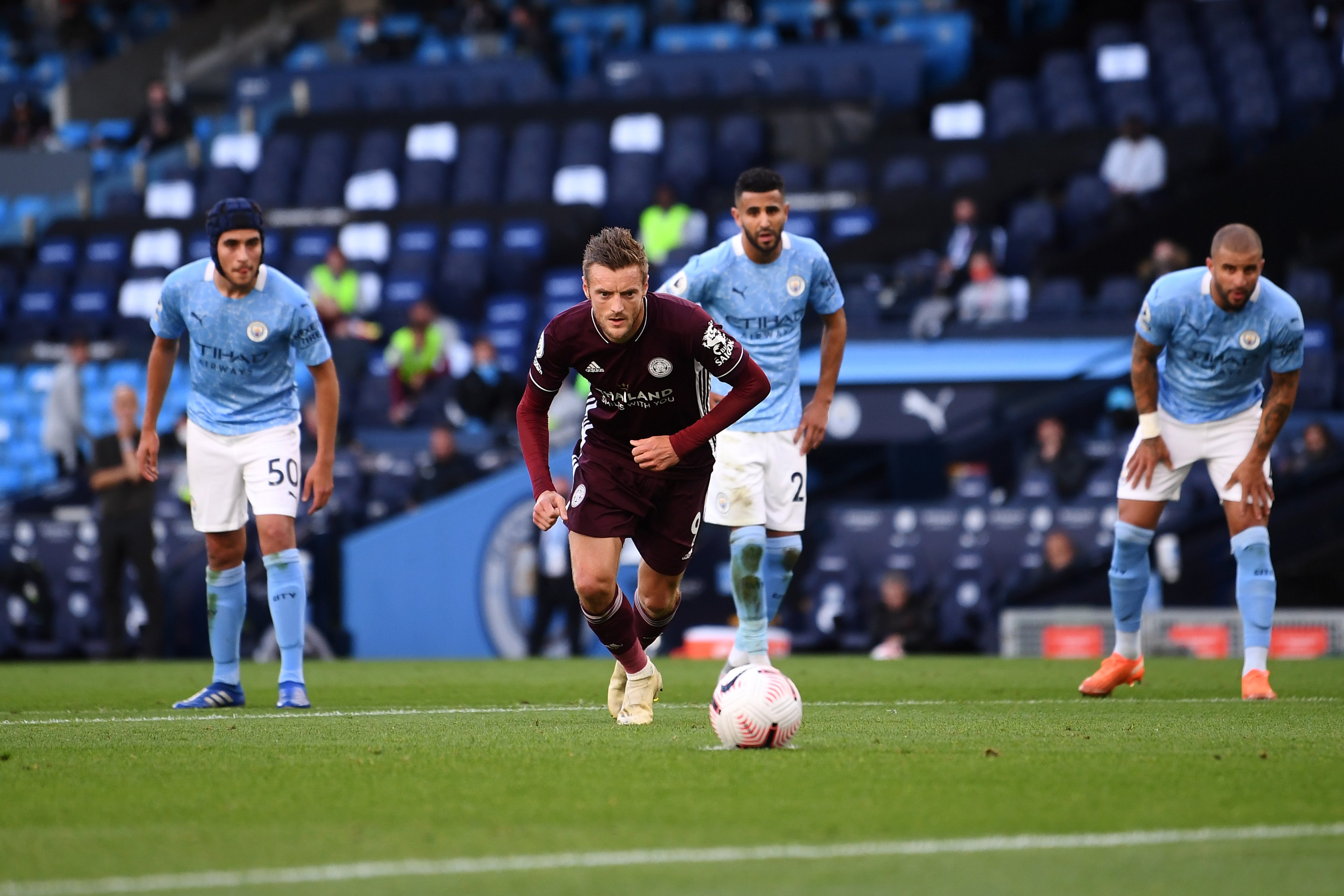 サッカーキング 試合結果 Pk3回献上のマンc が今季初黒星 ヴァーディ3発のレスターは開幕3連勝 T Co Z4dopimwaw 編集部より レスター は先制点を奪われるも Fw ジェイミー ヴァーディ のハットトリックなどで
