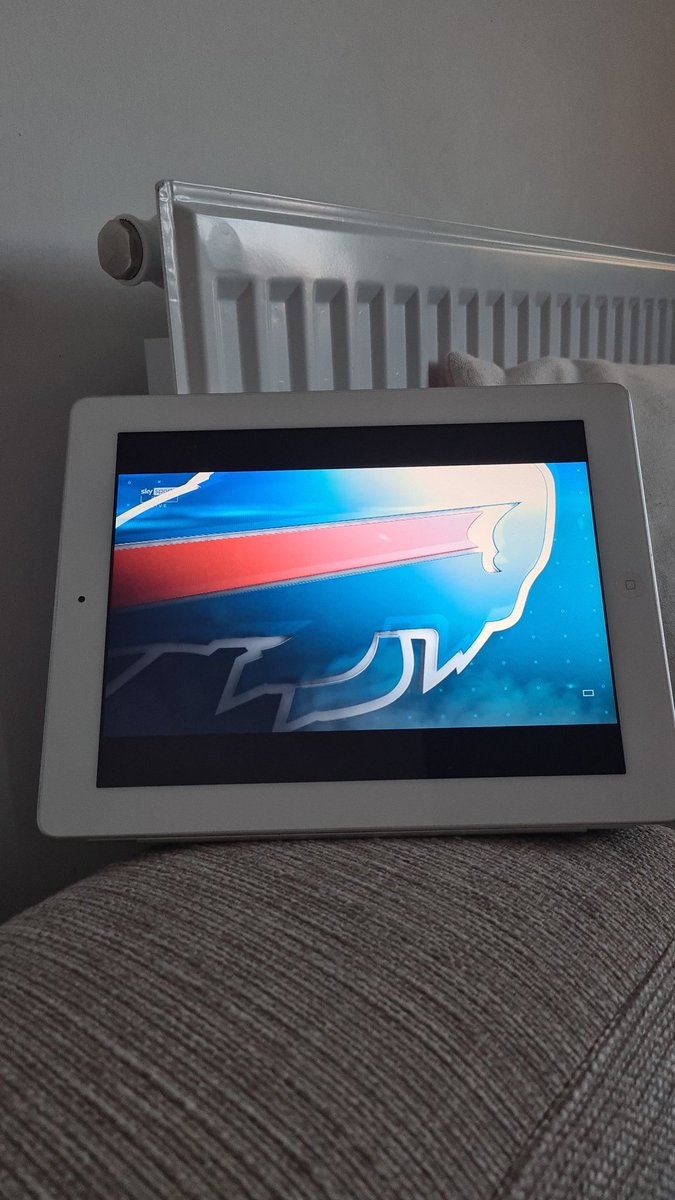 points_of_brew's tweet image. There are fewer things more relaxing than beers and #NFLSundays Only way this can be improved? Watching and drinking whilst in the bath. All on good time #WellNeeded