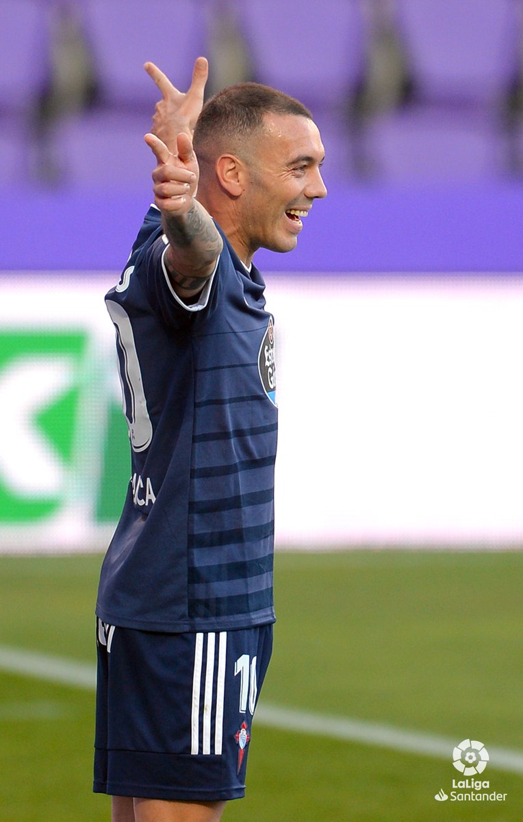 LaLiga's tweet photo. Si hay un GOLAZO en #LaLigaSantander, es probable que sea suyo. 

💙 Don Iago @aspas10 💙

#RealValladolidCelta 
#HayQueVivirla https://t.co/WqbKFwsfmB