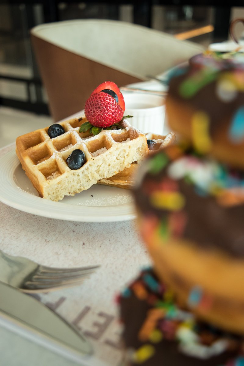 MMarquisDoha's tweet photo. Enjoy breakfast at Crossroads Kitchen with a tasty selection of classics, all you can eat!
Sunday-Thursday: 6am-10am
Friday-Saturday: 6am-11am
QAR 135 per person
Reservations are required.
Call 6600.1315
WhatsApp +974.6643.6890
#Doha #DohaFoodies #DohaEats #DohaFoodBloggers https://t.co/MT75CWTJ6O