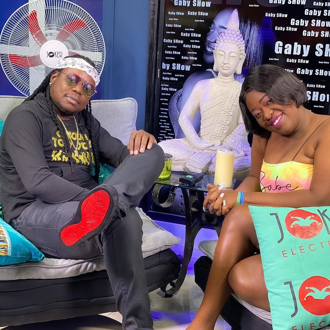 Ontv46H's tweet photo. Ce dimanche après-midi, @MrsSemervil recevra MAHOTIERE Tony dit @Tonymixhaiti sur le plateau de @GabyshowHT à compter de 5h PM sur la onTV  ! https://t.co/C9vd1jORuf