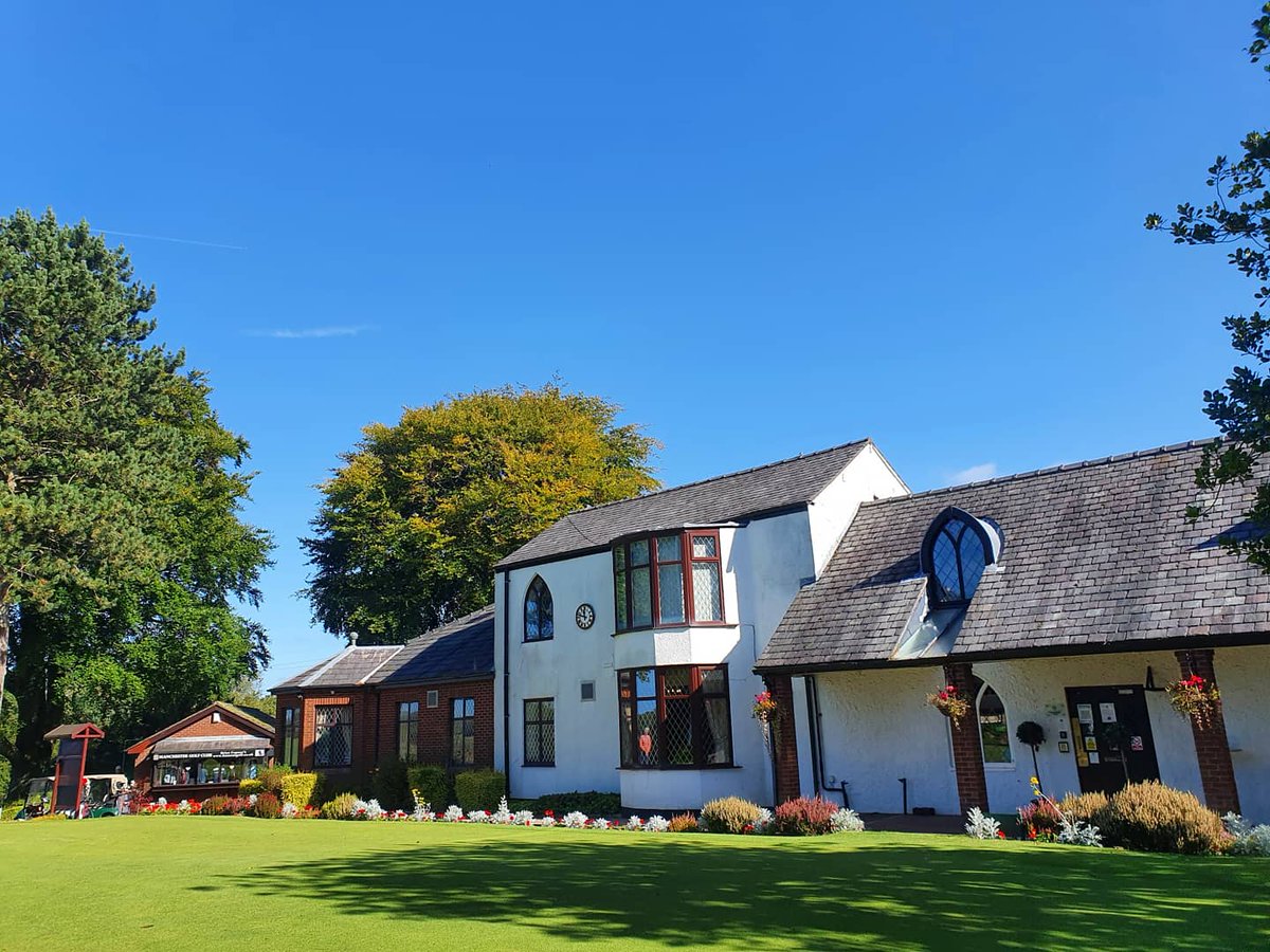 FairwaysAndFood's tweet image. 🏌️‍♂️🏌️‍♂️ Sunny Sunday Golf.... 🏌️‍♂️🏌️‍♂️

What a perfect Autumnal day to be playing golf at the magnificent @GolfManchester

Course in fantatsic condition as always but didn&apos;t realise how great the range &amp;amp; practice facilities were. A fantastic pint of post round Guinness too👌 

#lovegolf