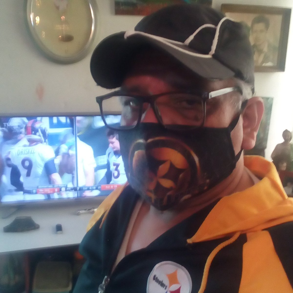 MartinO46589101's tweet photo. Saludo desde Cuautitlán Izcalli Estado de México hoy ganan los Steelers #afizzionados https://t.co/aQyyYZORN3