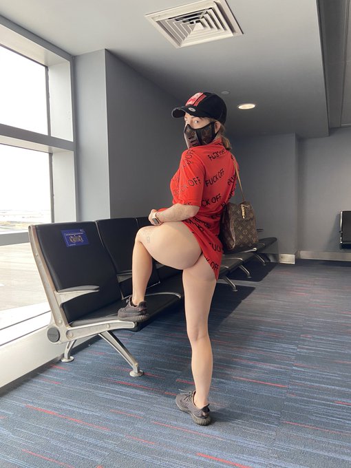 On My Way To Colombia 🇨🇴 https://t.co/kf5iuAskkU