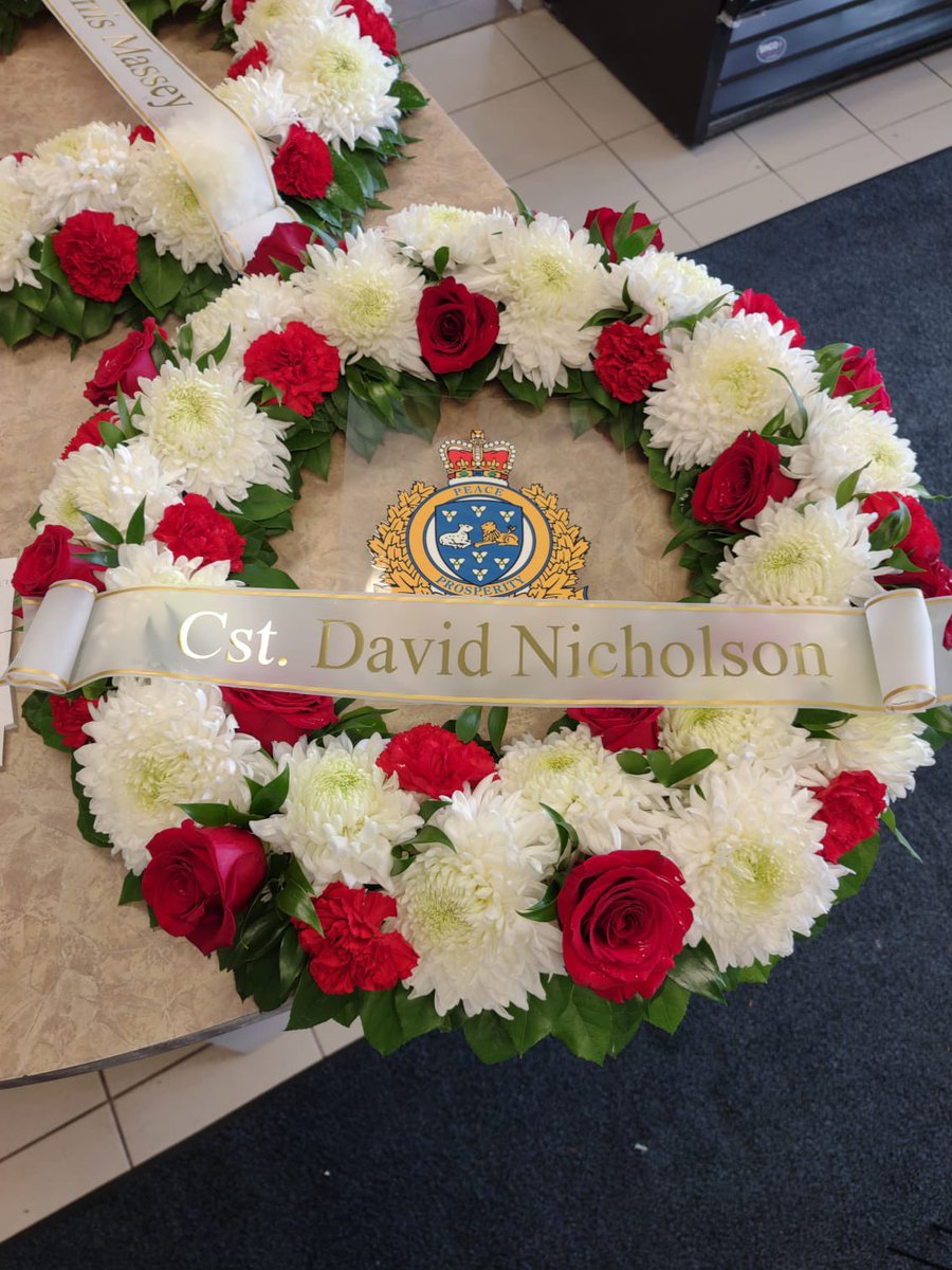 WaterlooCycTeam's tweet photo. Our team was able to complete a small ride this morning with a stop at our fallen officers memorial. Was also able to complete 884km, one km for every fallen officer. @CanadianR2R @CPPOM https://t.co/iAjzzQhlrS
