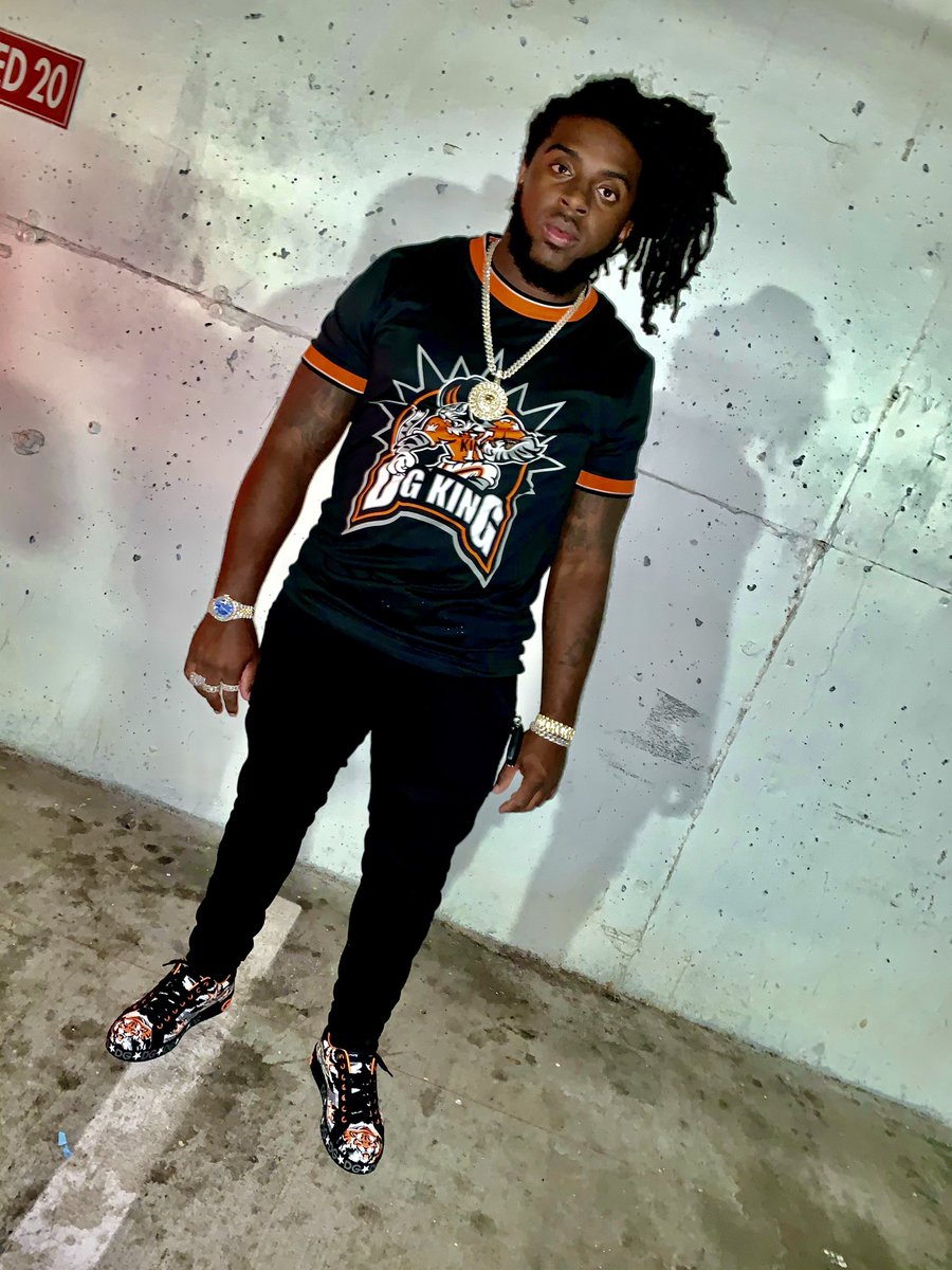 Why you keep buying all these chains and these watches how could i not everything I get profit💰🧡🤧