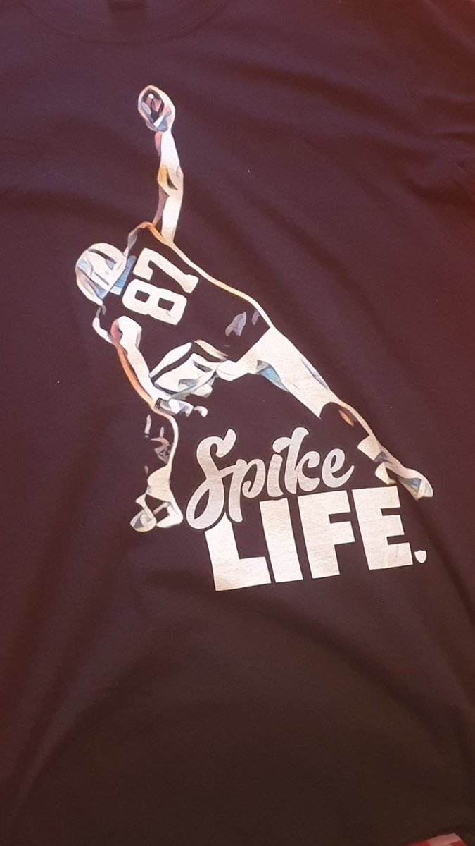 DC4LCustomTees's tweet image. #SpikeLife