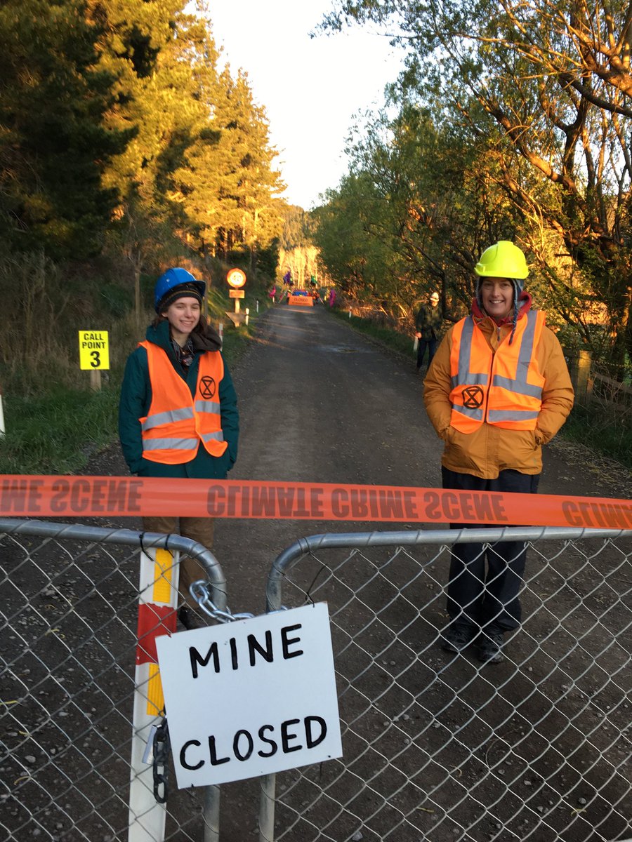 weldangel2's tweet photo. Today Bathurst Resources’ Canterbury Coal Mine is closed for #climaterepairs because we’re in a #ClimateEmergency. While the world needs to urgently quit coal @Fonterra and Bathurst want to dig for more @coalaction https://t.co/KBfd3yKETN
