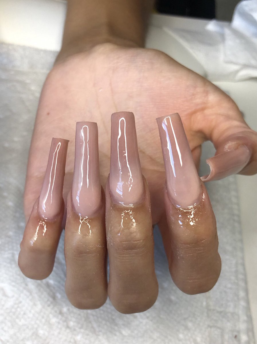 _polishedtips's tweet photo. I am a self taught nail tech located in Greensboro, NC💫I will be using my business page for any announcements and new sets💅🏽 and you can also find my booking website located in my bio. Please follow and share with your friends and you could bring me my next client🥰🥰#ncat #uncg https://t.co/WLKvXmlTRb