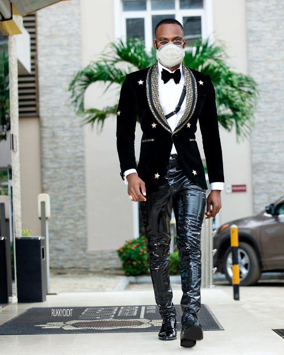 OnoBello's tweet image. Prince Enwerem Said Wear A Face Mask… But Make It FASHION! #BBNaijaFinale

#OnoBello #OBFashion #Fashion #Style #BBNaija #BBNaijaLockdown2020