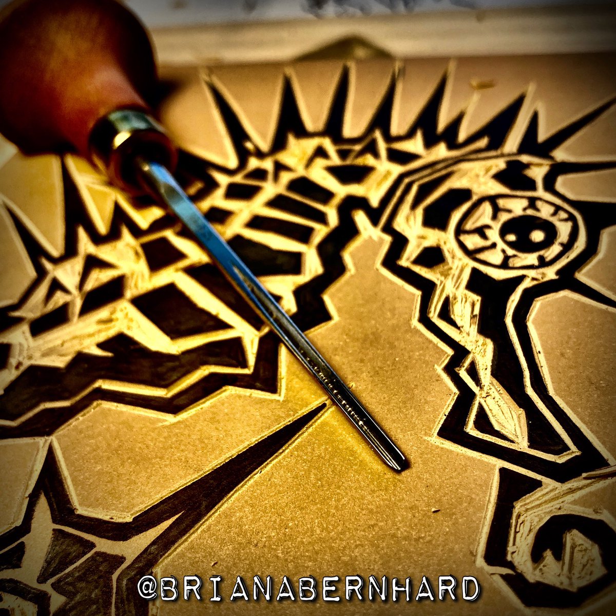 BrianABernhard's tweet image. Carving is well underway for my latest #Seahorse #linocut! However, I finally got my first super high end #PfeilTools cutting tool! It’s like butter y’all! OMG this thing is amazing! 

#linoleumprint #blockprinting #workinprogress #wip #linocuttools