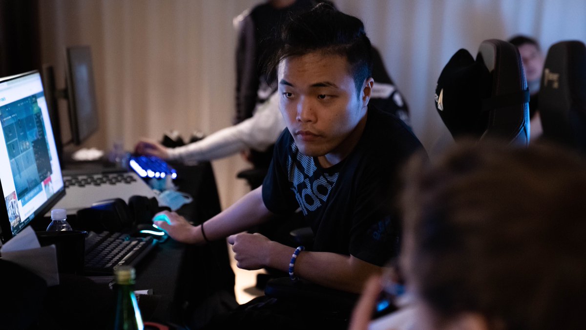 TeamLiquidLoL's tweet photo. Before we left for Worlds, we received these bracelets for the team. 

Thank you Teddy, Corey and @jaredtendler for your good luck charms. They’ve been working. 💙 https://t.co/szik58nzlw