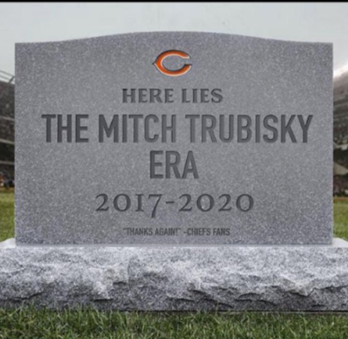 End of an era sadly. #ChicagoBears https://t.co/P8DD9yFBNd