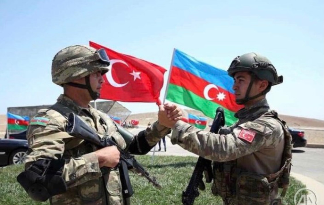 Biz iki devlet tek bir milletiz! 🇹🇷🇦🇿#AzerbeycanYalnızDeğildir