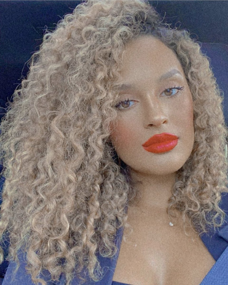 Miss_Jessies's tweet photo. #SundaySpotlight w/ curlfriend @brerook.  Curl definition brought to you by Miss Jessie’s Jelly Soft Curls.  Which MJ products are you using today? 
#missjessies #coilycustard #JellySoftCurls #Sunday #curlypudding #curlymeringue #honeycurls #coilycustard #pillowsoftcurls https://t.co/WnJrTasvGd