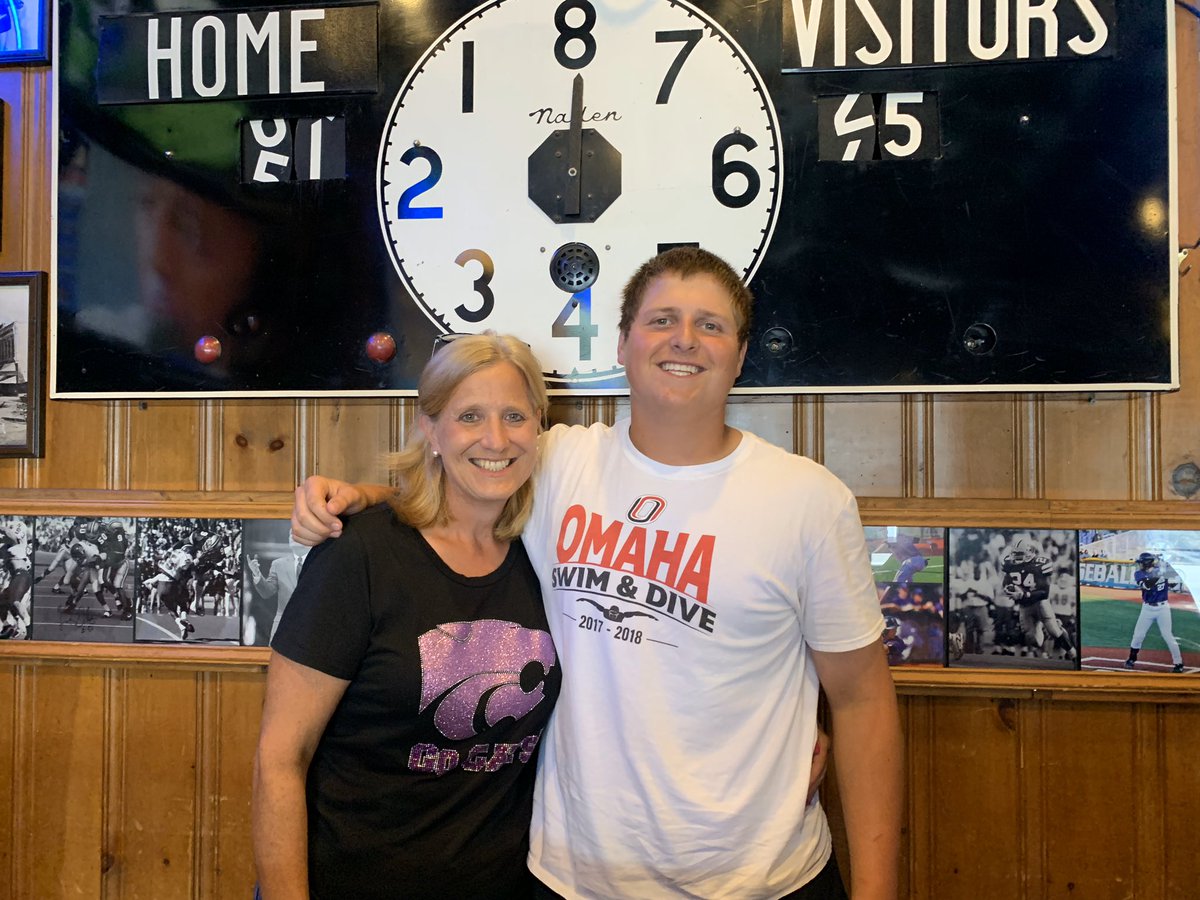 asrobuck's tweet photo. Happy National Son’s Day @RobuckVinton   We love you! https://t.co/9PZLoFx7UH