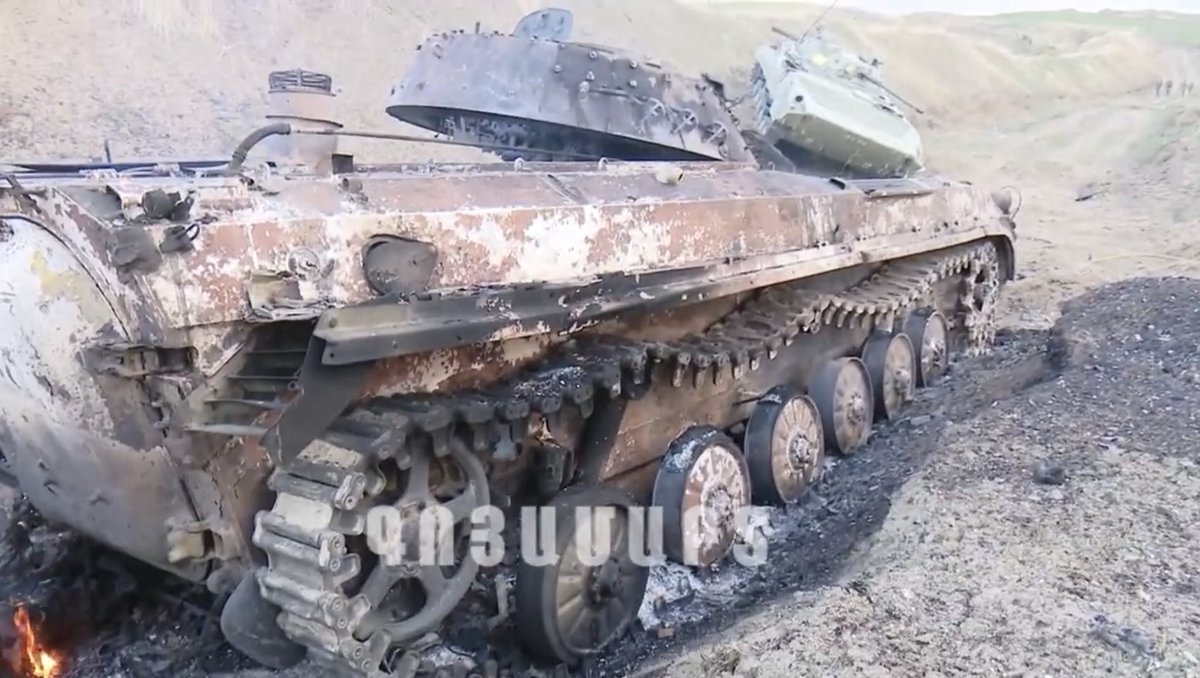  #UpdateExtremely graphic footage.In this battle alone, the Azeri army lost two BMP-2 and some 8 soldiers during its offensive in  #Karabakh today.