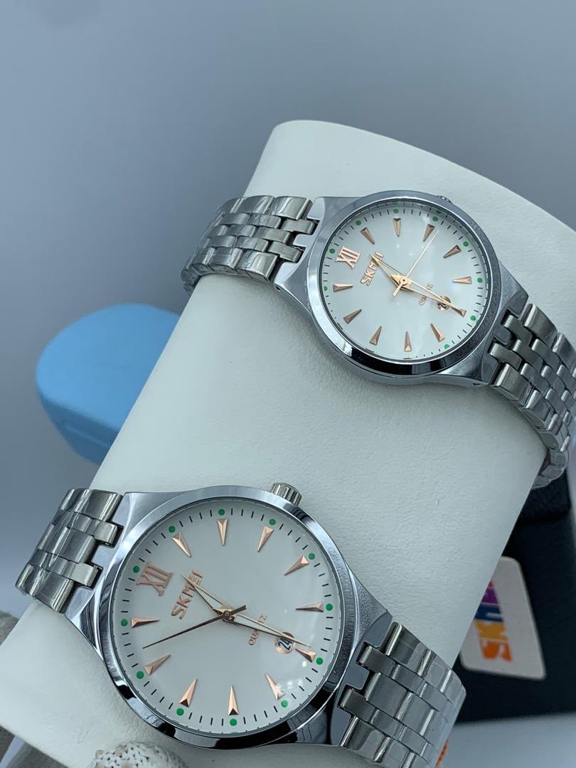 Yetiluxe's tweet photo. Hi, I'm Adebimpe ,i sell wristwatches,cufflinks,wallets,belts and more in lagos and offer nationwide delivery . Kindly rt and patronize 🙏🏻🙏🏻

Watches in both frames are NGN 8,000 each https://t.co/o5BE6Zw7rY