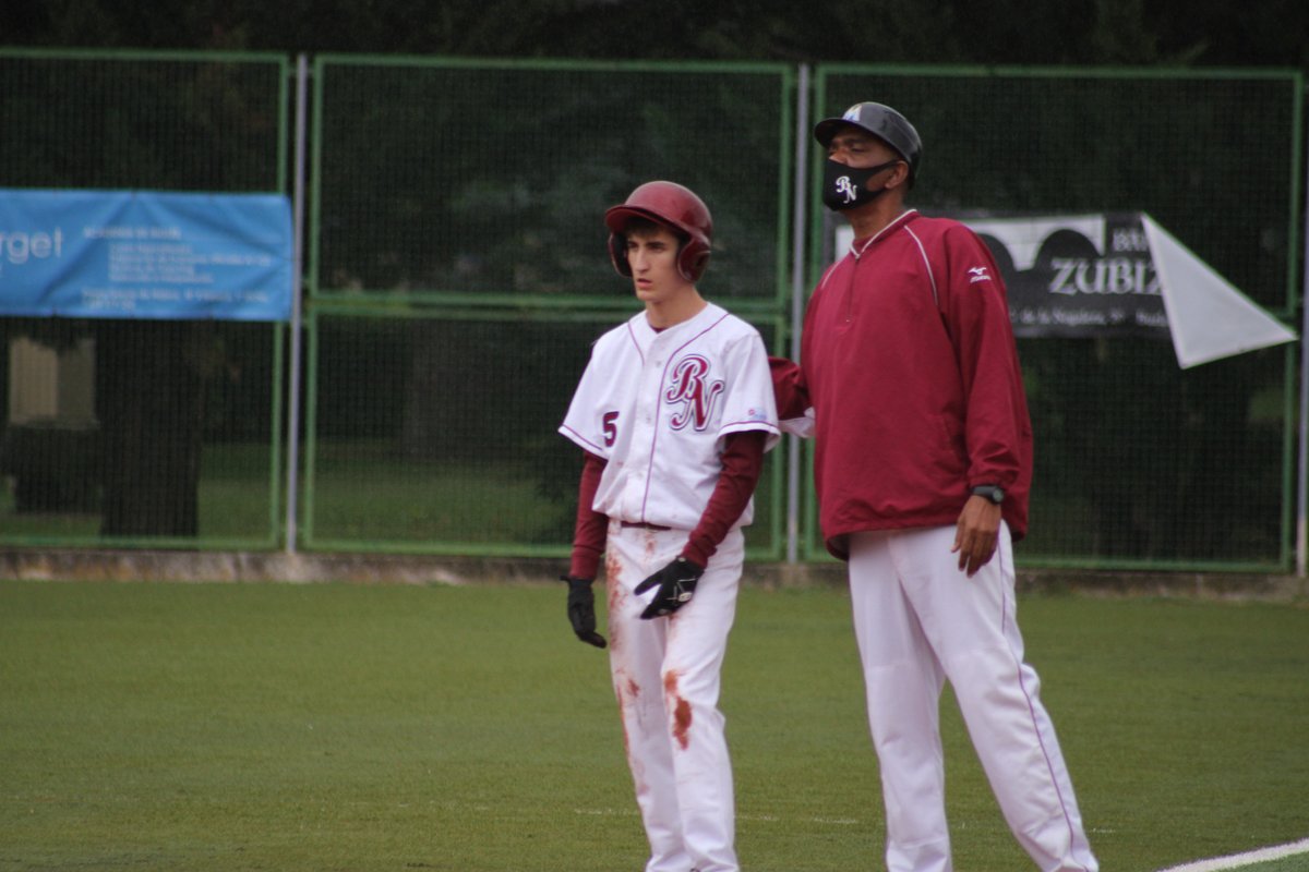 Queremos destacar a esta joven promesa de nuestro club, Ander Albes, un jugador que el año pasado disputaba sus partidos con el <a href="/cd_arga/">CD ARGA</a> en la categoría Sub18 y este año no hay más que verle, la entrega que pone en todo.
Ayer 4 imparables en el enfrentamiento con @cbsviladecans