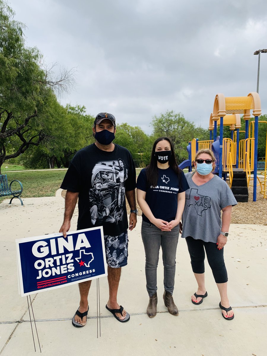 GinaOrtizJones's tweet photo. Had a wonderful time meeting members of #TeamGOJ this morning who picked up yard signs to show their neighbors they're ready for early voting to start.

Sign up to get your own yard sign here! https://t.co/3FgfjGpvZO https://t.co/nNo82fS77v