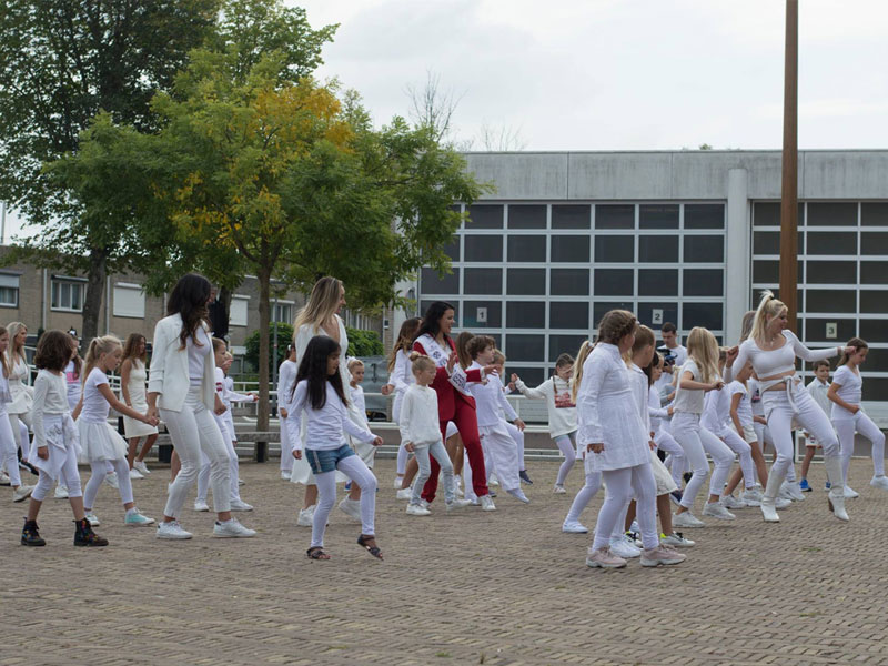 75 jaar Verenigde Naties, en dat gaan we vieren! lokaleomroepzeewolde.nl/zeewolde-nieuw… 
#UN75 #un75thanniversary