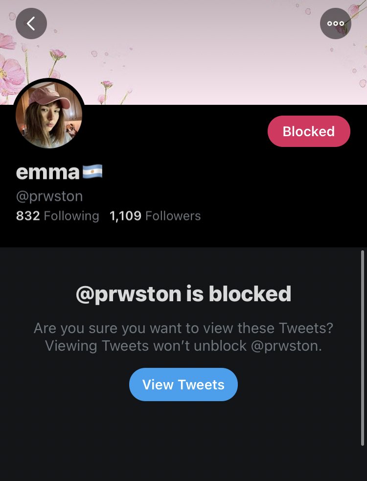 (unfollowed me when I ask her if she could unfollow a panphobic account) / @ prwston
