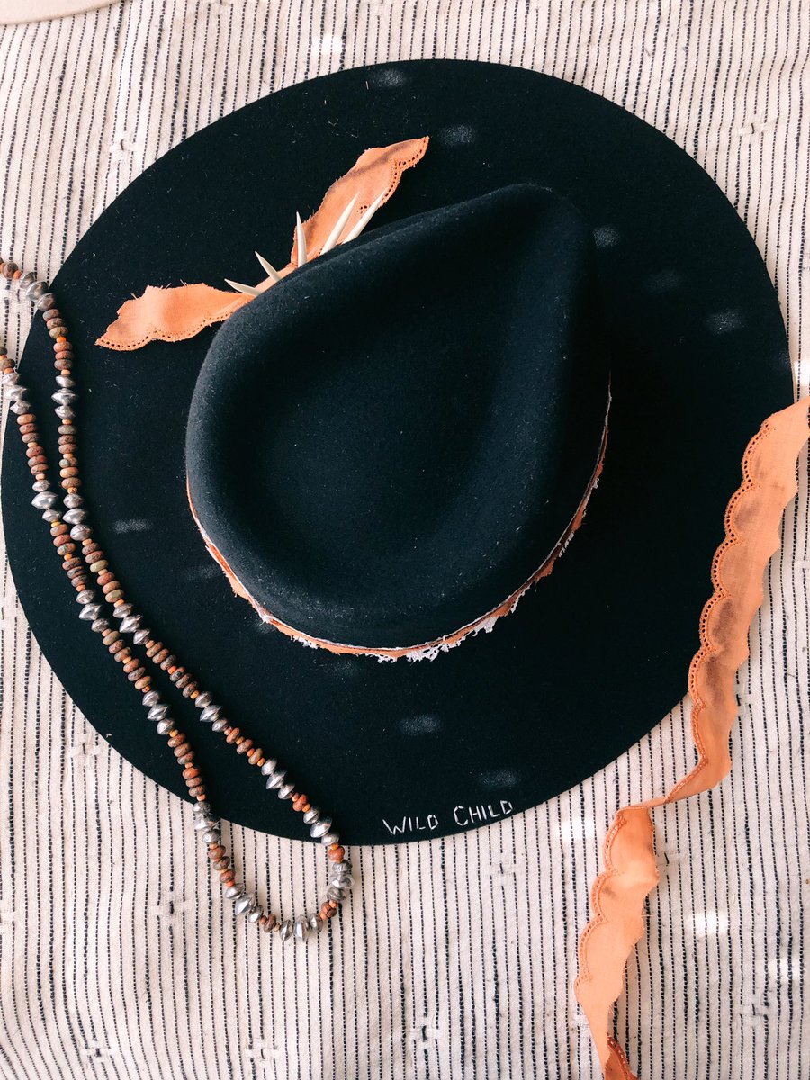 wildchildORIG's tweet image. FALL GIVEAWAY: 

Win this customized C1H felt with a matching necklace ($285 value).

Get extra entries by spending $ on the site (new releases later today &amp;amp; this week!) and following our Instagram!

ENTRIES WILL BE DRAWN FROM THE HAT WHEN WE REACH 2.5k FOLLOWERS ON HERE🖤