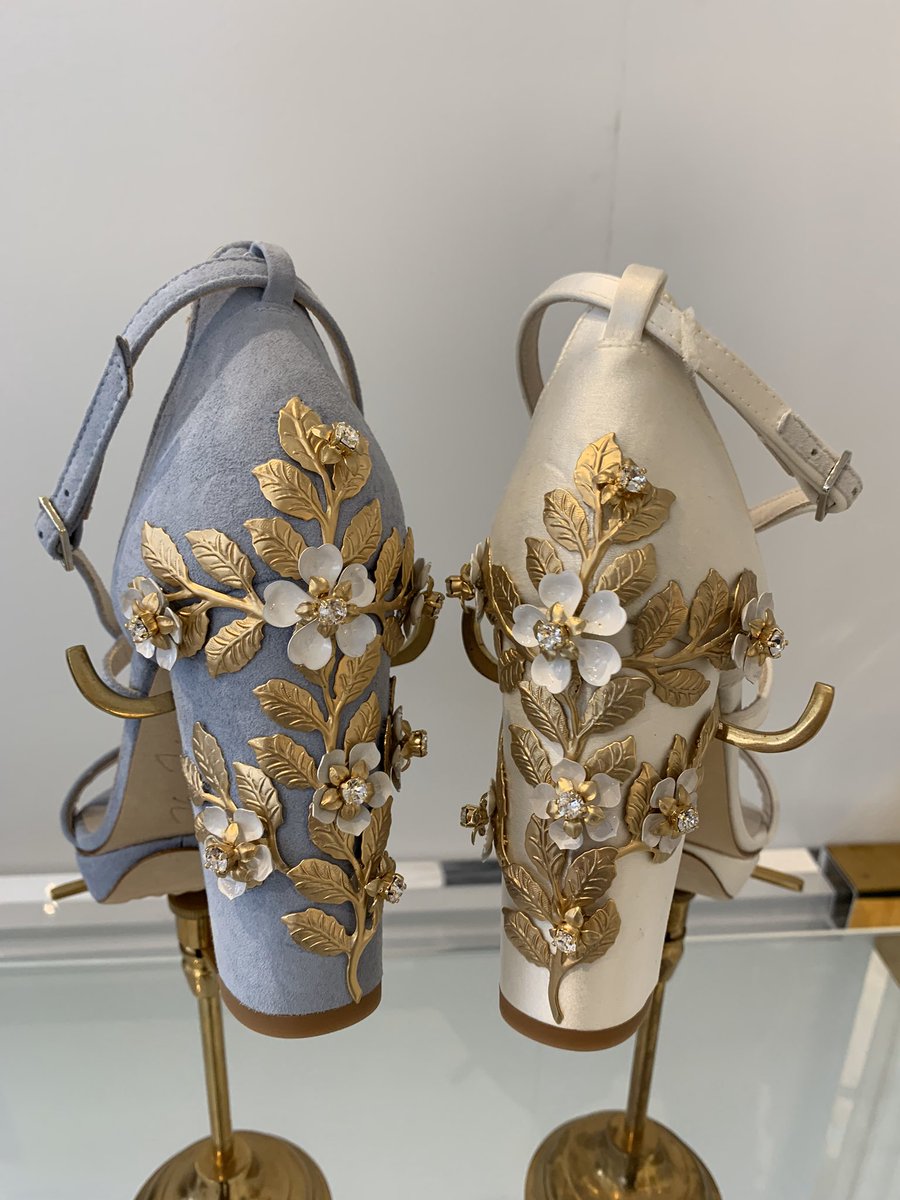 Blue or ivory? Which do you prefer? Arabella Block Blue Blossom or Arabella Block Ivory Blossom. Shop all styles with a free express ship, UK &amp; worldwide, at the checkout enter: EXPRESS 

harrietwilde.com