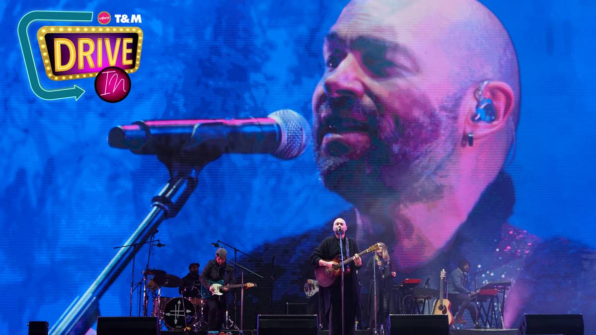 vibra_co's tweet photo. 🎤💞 #VolvemosAVibrar con @SantiCruzen este #VibraTyMDriveIn 🥰 https://t.co/txloAEy26z