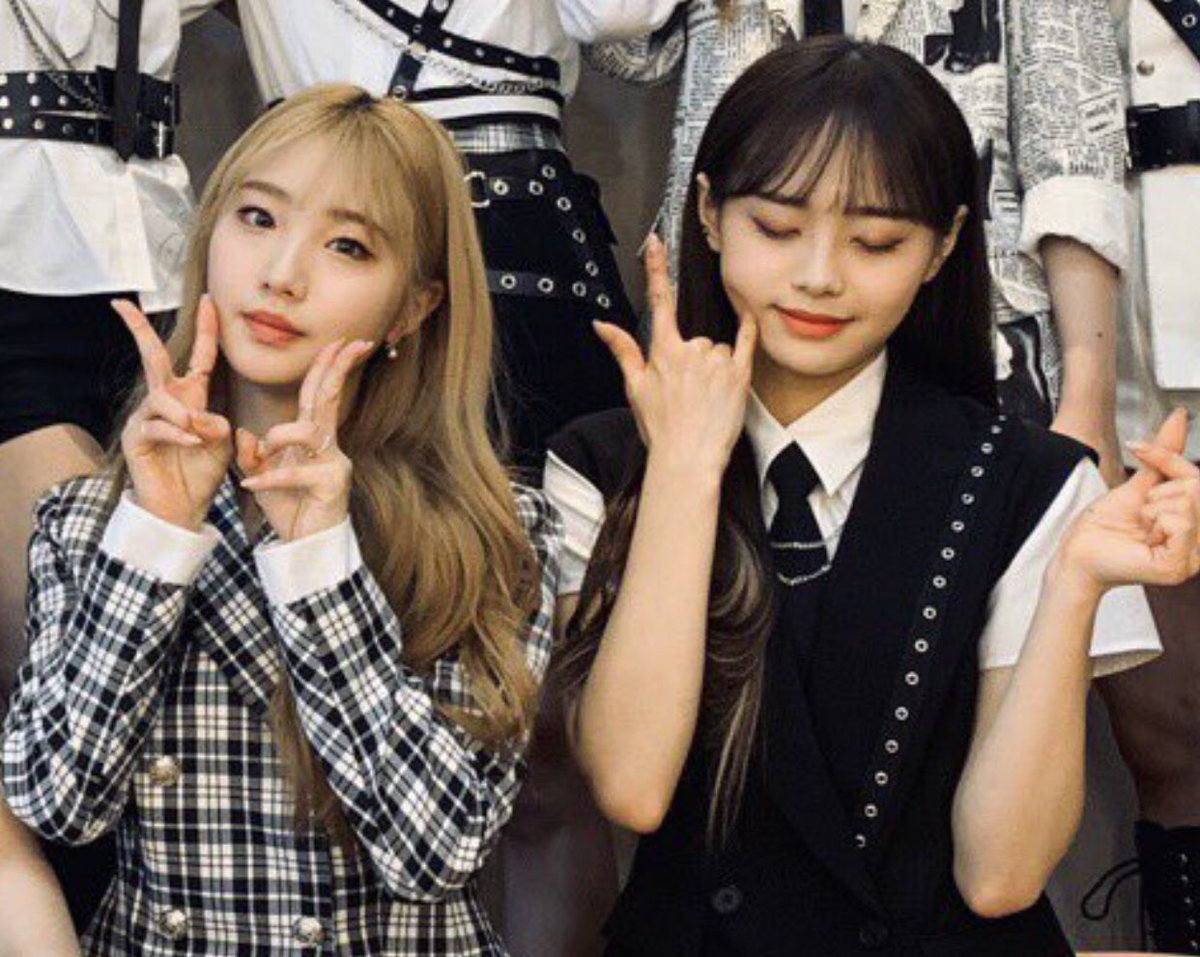 their cheeks 💔