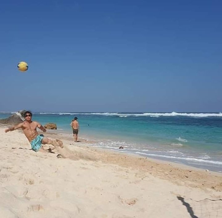 Here's nadech playing golf, pool and beach volleyball  #ณเดชน์  #nadech  #kugimiyas