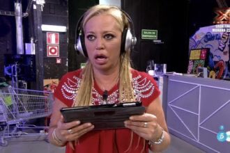 soniaorero1's tweet photo. Melissa: espero que Tom este haciendo lo mismo que hago yo, reírse pasarlo bien conocer chicas pero sin maldad ninguna 

Tom: bueno yo dejo que entréis a mi cama pero desnudas #LaIslaDeLasTentaciones2 https://t.co/ljetcVKhDq