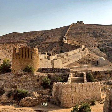 Ranikot Fort, Jamshoro, Sindh. Fort is also known as "The Great Wall Of Pakistan" and is believed to be the world's largest fort with circumference of 26 kms. #VisitPakistan2021  #WorldTourismDay