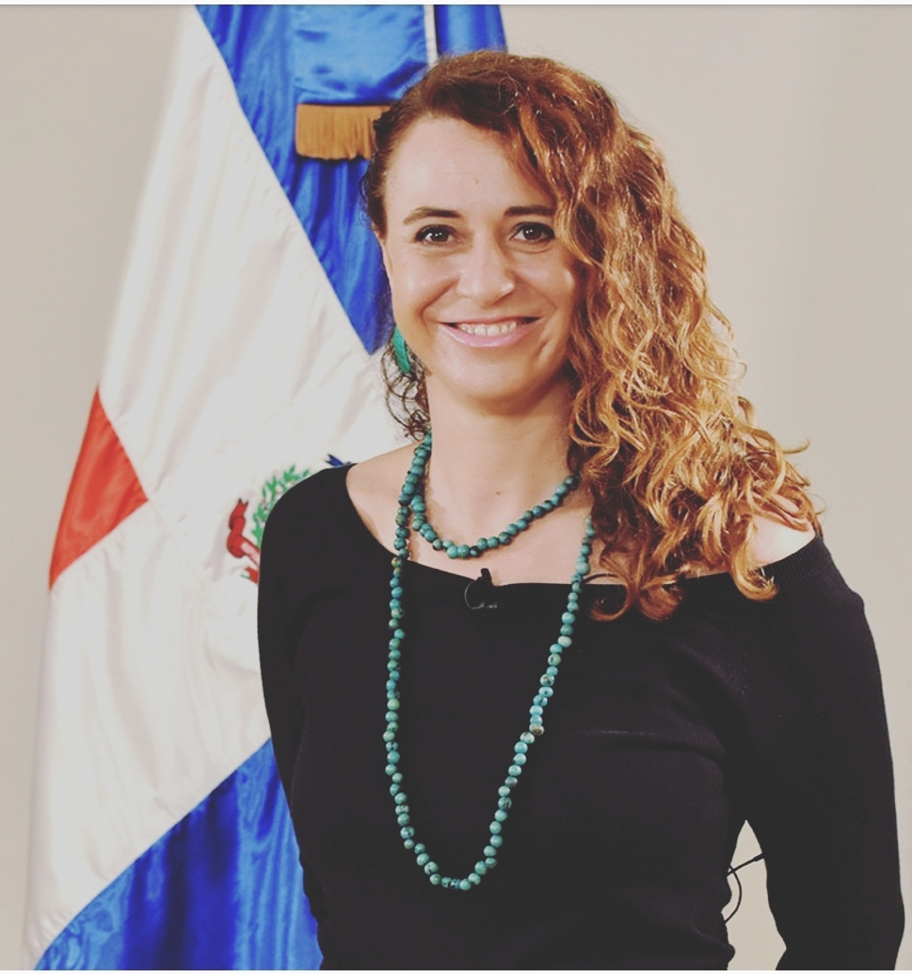 aticanete's tweet photo. Inicio mi trabajo en @mineconomiard como Directora de Análisis de Pobreza, Desigualdad y Cultura Democrática.
Esperamos aportar a que las políticas públicas se diseñen pensando que el desarrollo no es una aventura personal sino el resultado de la acción colectiva
@cearahatton 👇🏽 https://t.co/CC6wPmz3Rs