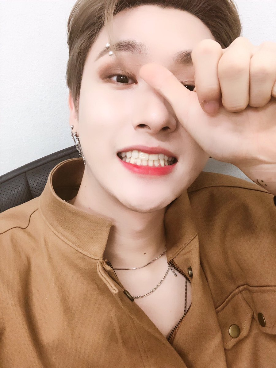 KYUNPlCS tweet picture