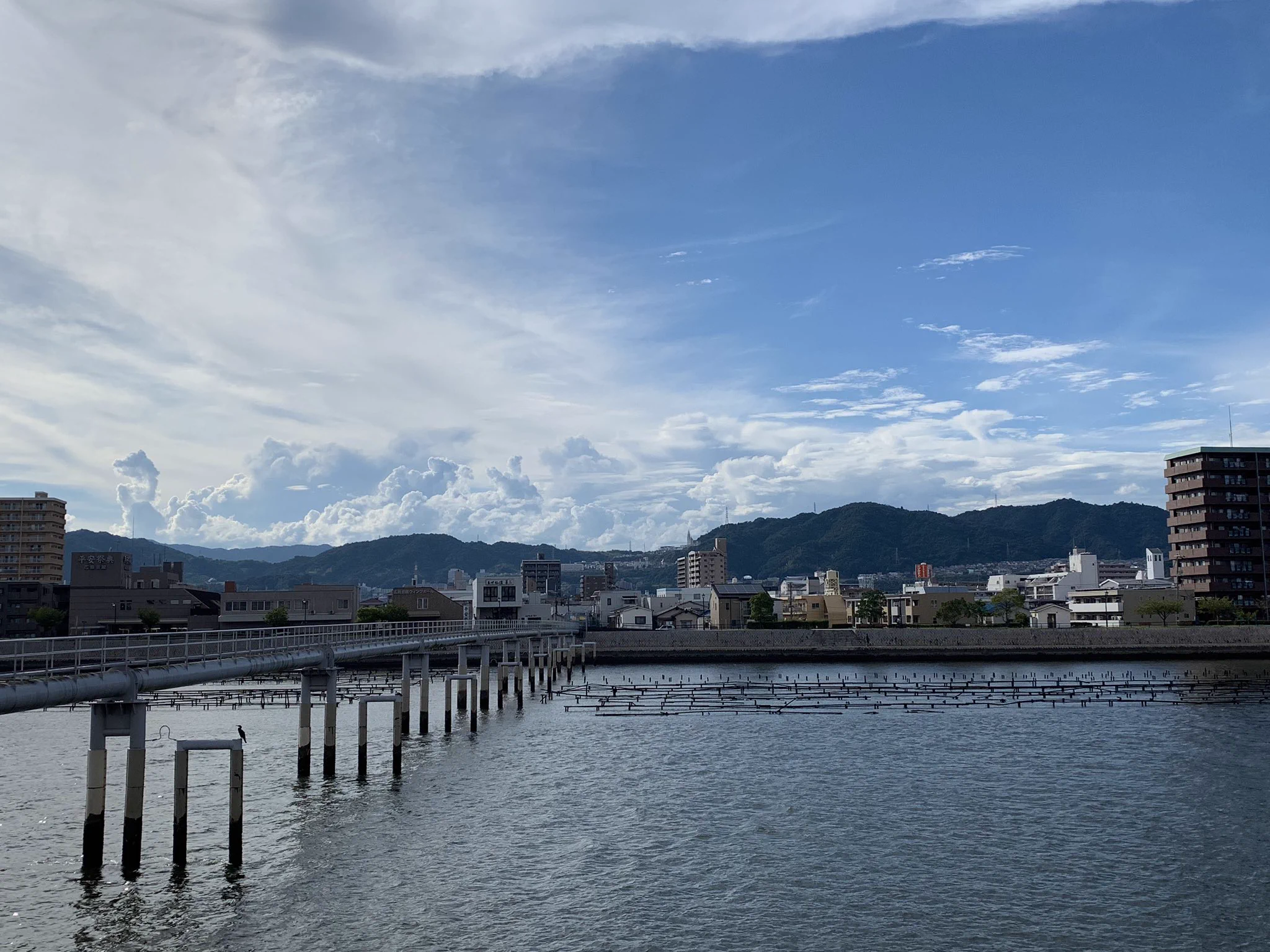 @itexigo15 あまり関係ないですけど
綺麗な雲です！ 