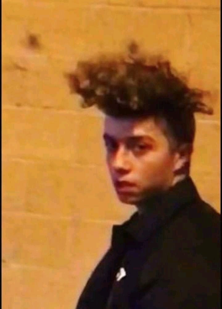 analferna's tweet photo. @WdwManiaBR @whydontwemusic 21:30 hrs que não chegam nuncaaa https://t.co/SSoH5pYYDB