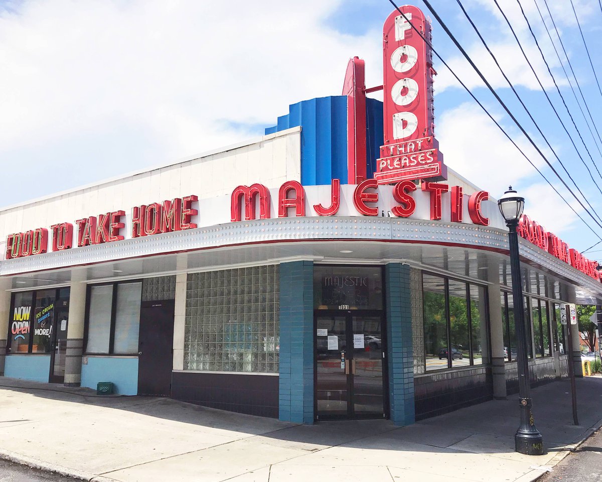 StuckeyStop's tweet photo. Filming at The Majestic gave me flashbacks of 3 am waffles after seeing The Swimming Pool Q's. Great fun making a Stuckey's comeback video at Atlanta's iconic diner today. Stay tuned for our #kickstarter campaign! #RetroWow https://t.co/LkTrwF2YSD