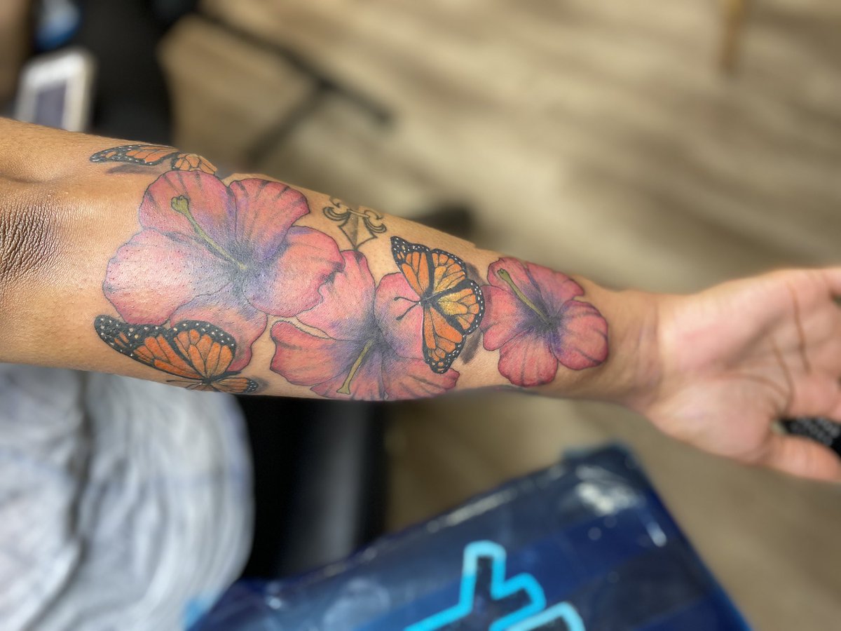 ddavisdesigns_'s tweet image. Last night📲💉4️⃣ #houstontattoos #ddavisdesigns