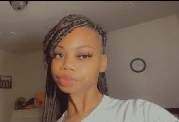 KarlaaaC_'s tweet image. up close. 🦋