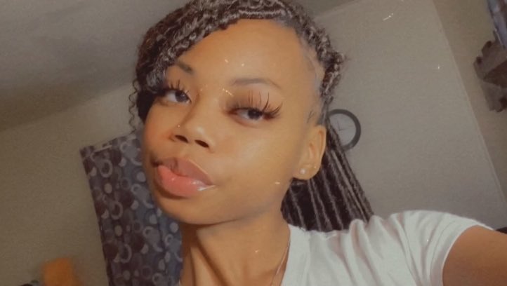 KarlaaaC_'s tweet image. up close. 🦋