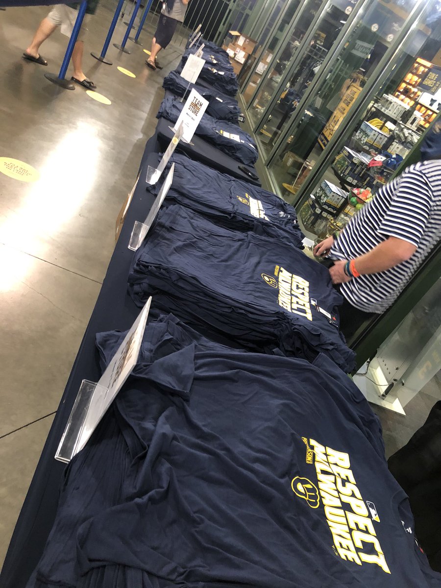 Dario_Melendez's tweet photo. Fresh of the presses!
@Brewers #Postseason #History #RespectMilwaukee https://t.co/SJTJIGVRIV